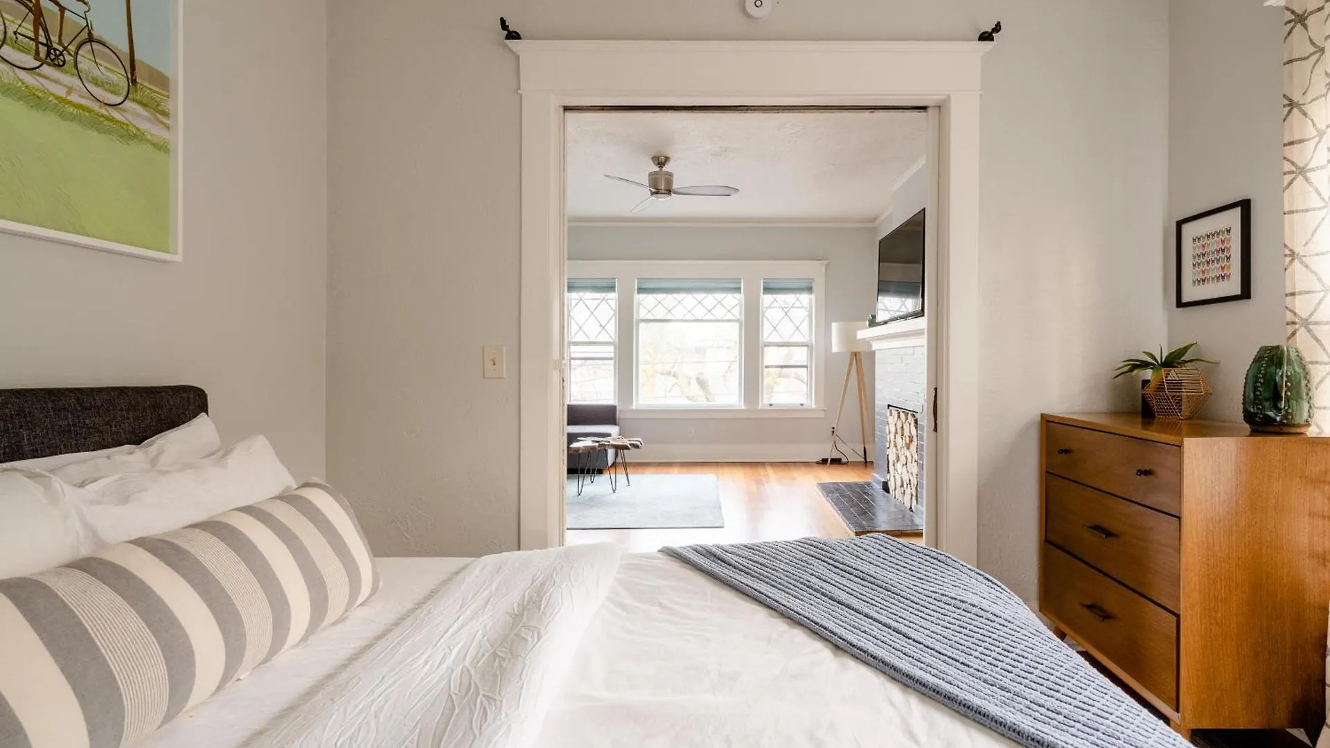Stay Portland - Portland Classic - Parks, Eateries & Local Shops 0*,  United States
